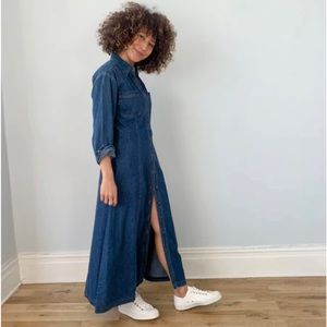 Liz Claiborne Jeans Women’s Long Sleeve Vintage Blue Jean Dress.